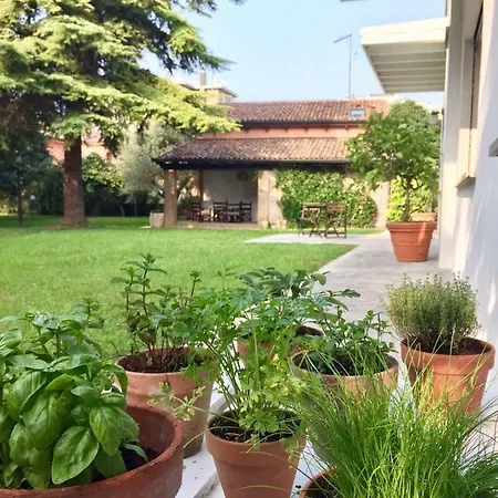 Casa Lunia