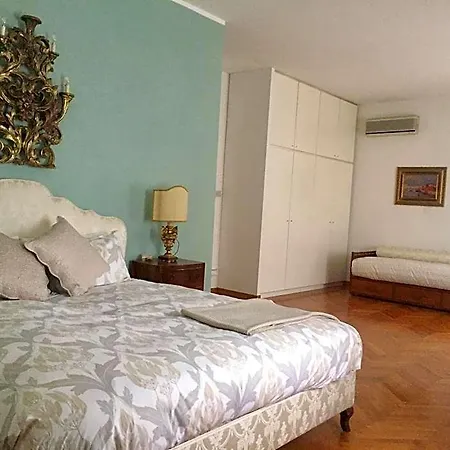 Casa Lunia Alojamento de Acomodação e Pequeno-almoço