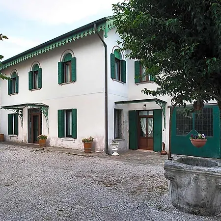 Casa Lunia