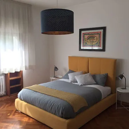 Casa Lunia